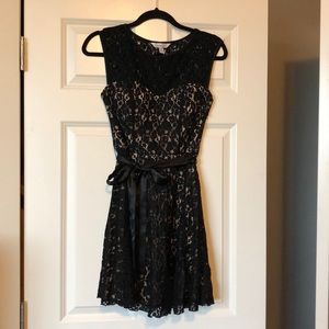 NWOT Speechless Lace Dress w/Satin details Size M